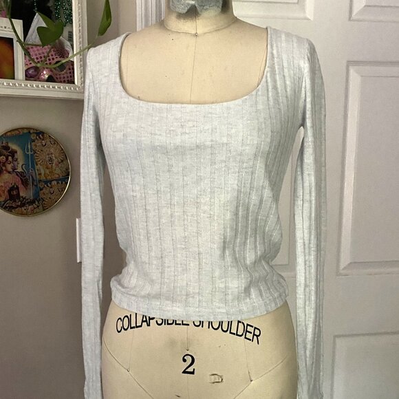 ARDENE Green Tea Ribbed Knit RETRO 90s Long sleeve Crop Top *SMALL* - Picture 1 of 5